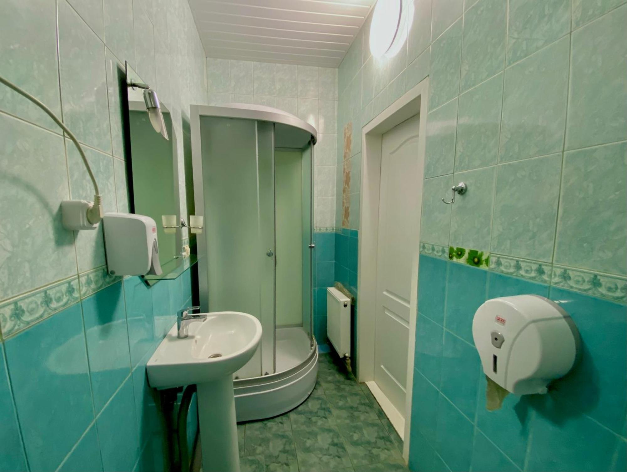 Орхідея Hotel Romni Kültér fotó