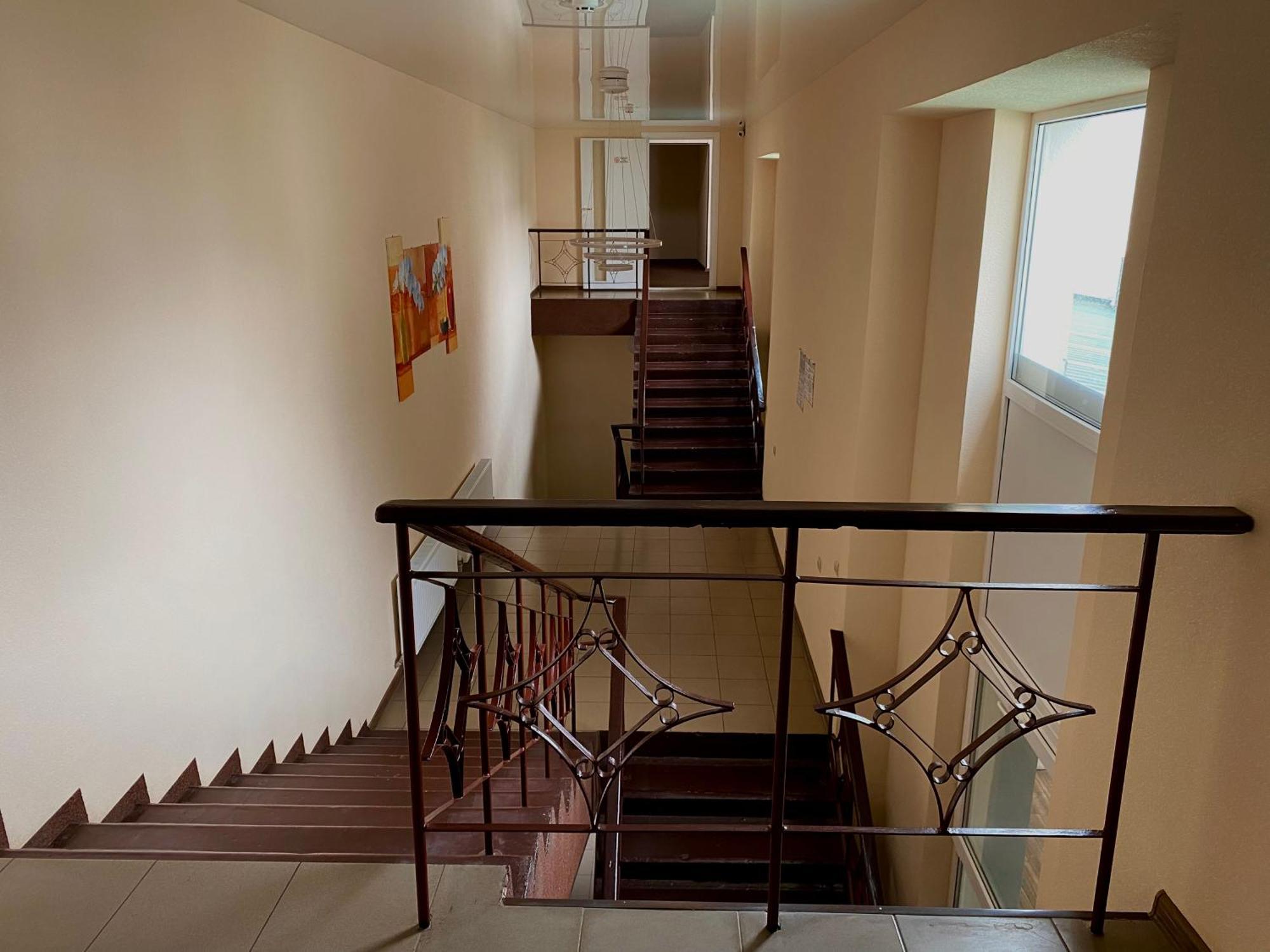 Орхідея Hotel Romni Kültér fotó