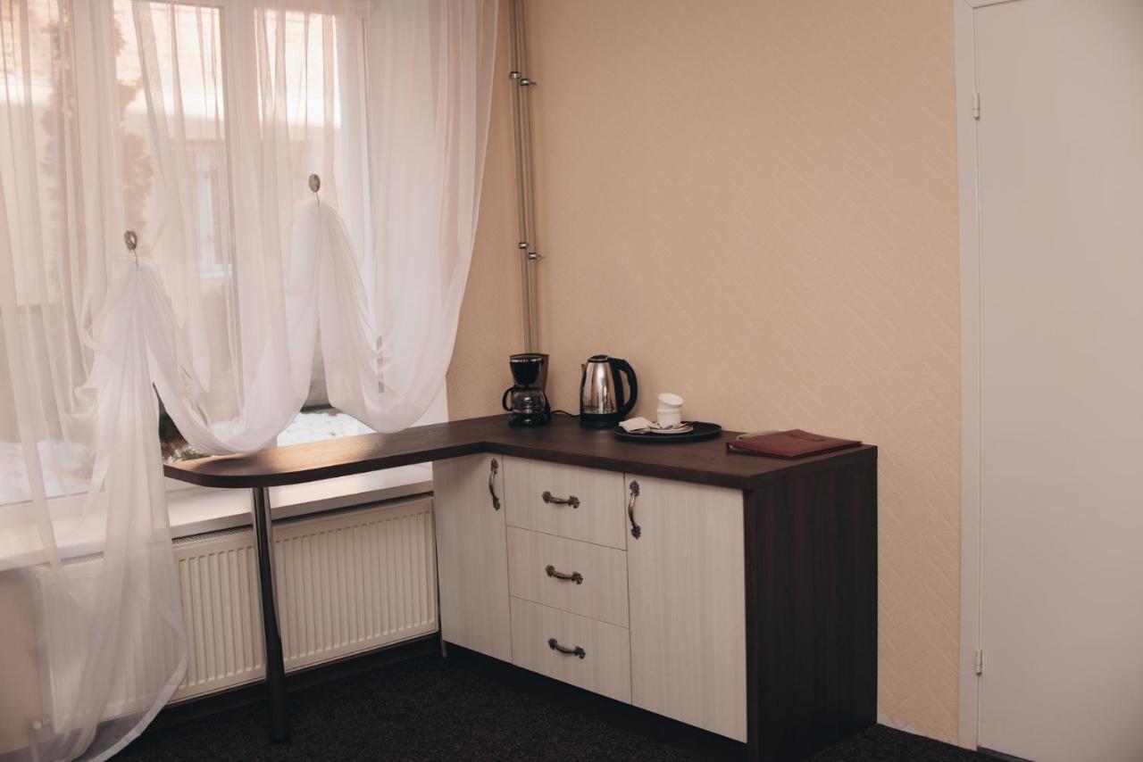 Орхідея Hotel Romni Kültér fotó